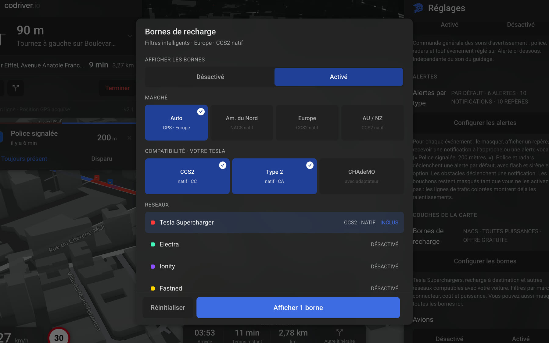 La fenêtre de filtres de recharge sur un écran Tesla : compatibilité des connecteurs, réseaux, puissance et coût.
